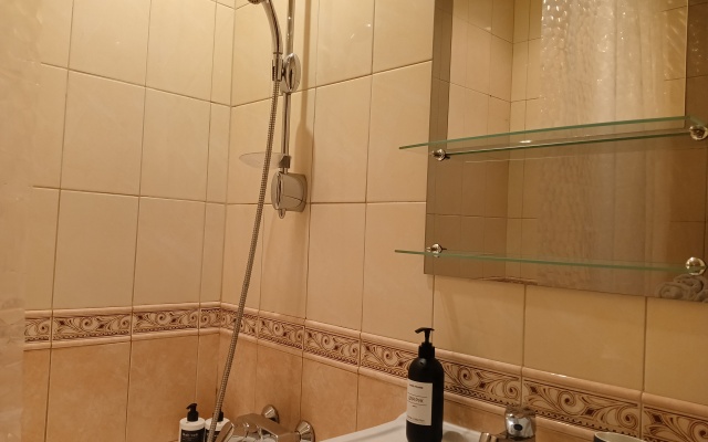 Апартаменты Ваш Рантье на Кольском 19 близ Долина Уюта