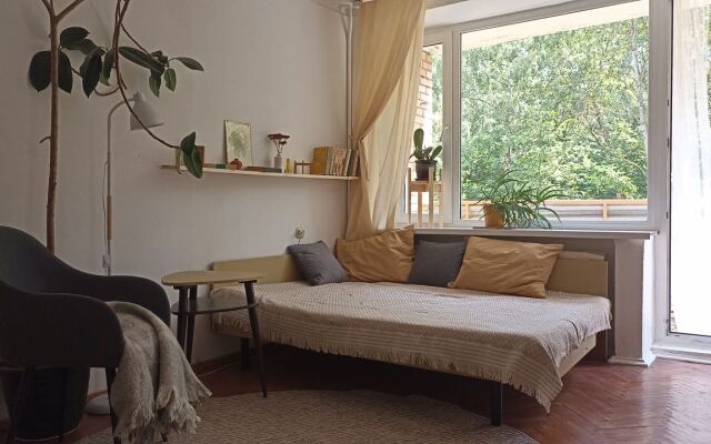Lemongrass Flat
