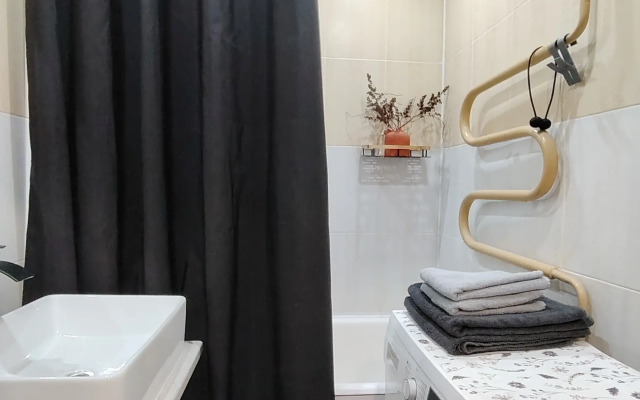 Yermak Neftyaniki Flat