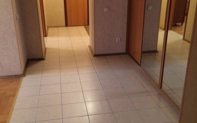 Uyutnaya V Tsentre Kalvariyskaya 5 Flat