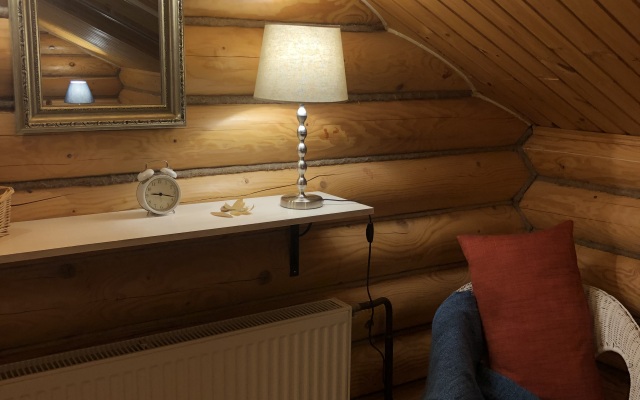 Гостевой Дом с Клёвой Рыбалкой в Своём Пруду, Около Реки