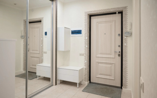 Aparts Pro Prostornaya 1-kom s potryasayushchim vidom na Volgu ZHK Brig na 17 etazhe Flat