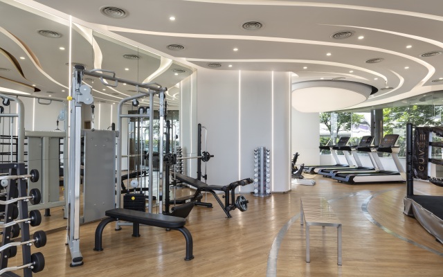 Oakwood Suites Tiwanon Bangkok Hotel