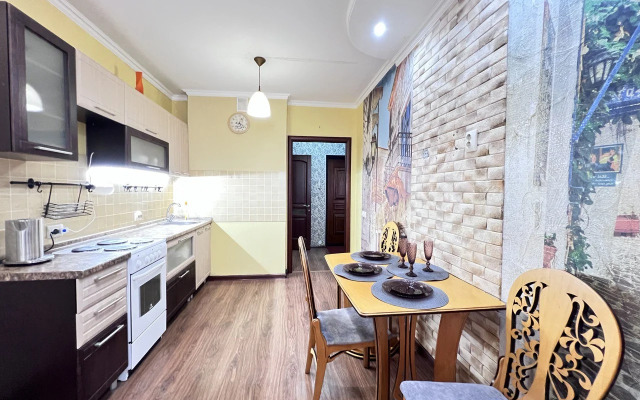 S Sovremennym Remontom I Bytovoy Tekhnikoy Flat