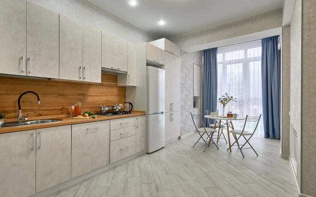 Apartamenty <<Kolokol'cik>> Iriny Savel'evoj s vidom na gory u vhoda v Nacional'nyj Park