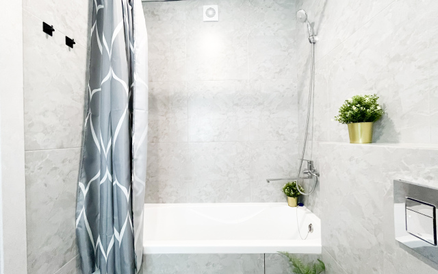 Bolshaya Kvartira na Naberezhnoi 390 Apartments