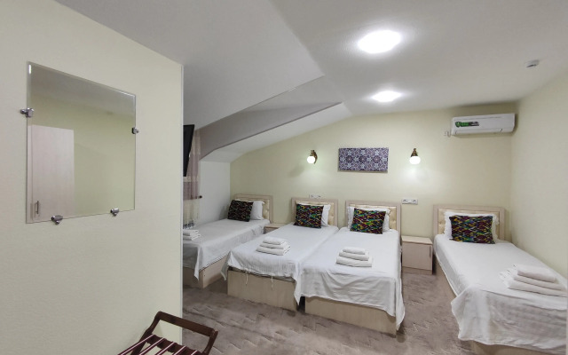 Suzani Samarkand Hostel