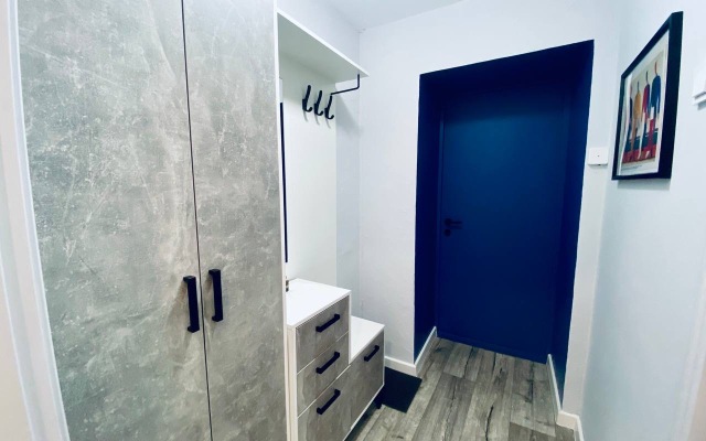 Studiya Malevich Flat