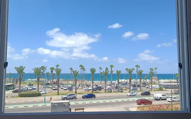 U Sredizemnogo Morya Apartments