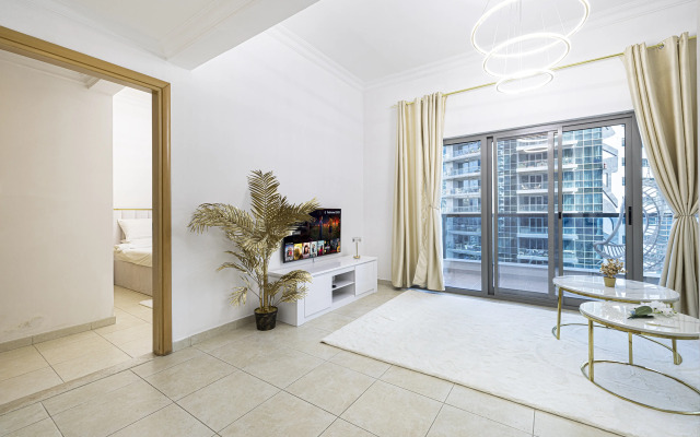 Luxury and Spacious Full Marina View Flat