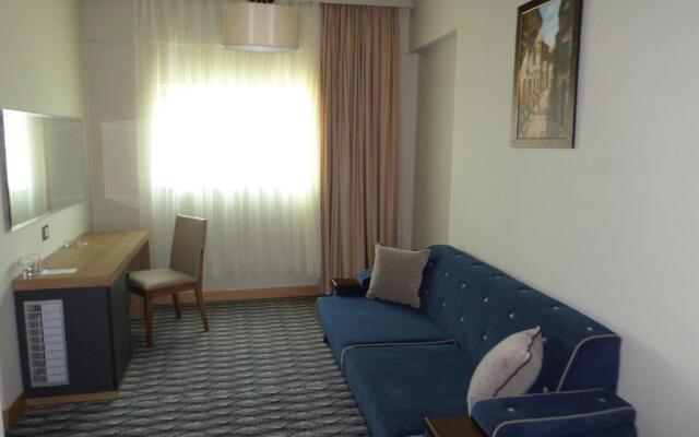 City Live Hotel