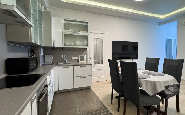 Na Pervomayskoy 2 Spalni Flat