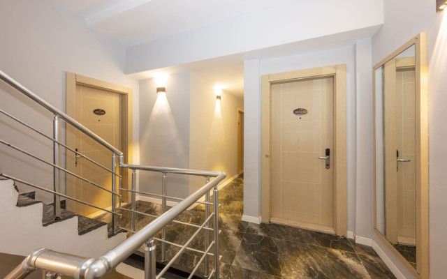 Legend Tulip Hotel