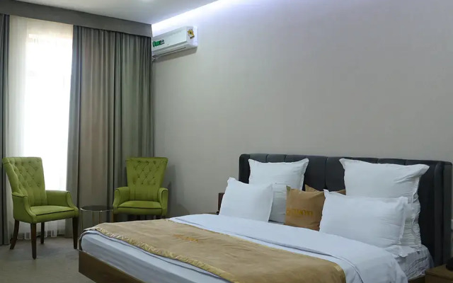 Dunyo Palace Hotel