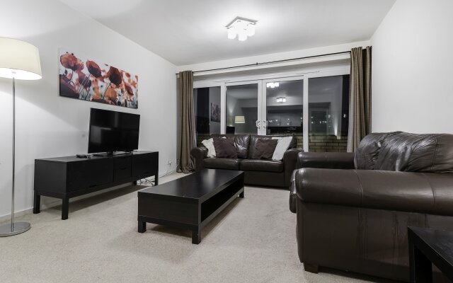 Furnished in Bayswater Apartments