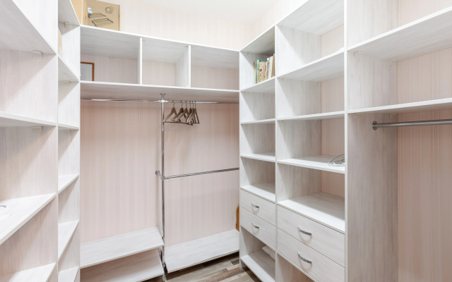 Апартаменты RentPlaza на набережной