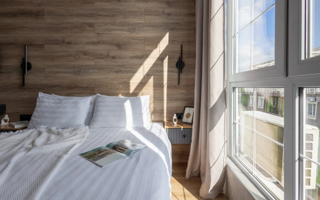 Red Apartments Art Layt Bredberi Apartments