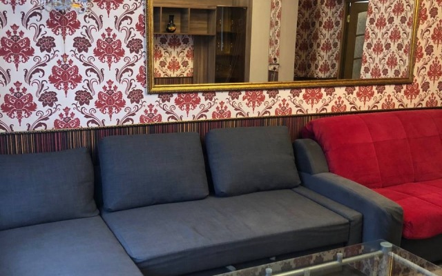 3 Komnatnaya Kvartira Dlya Bolshoy Kompanii Flat