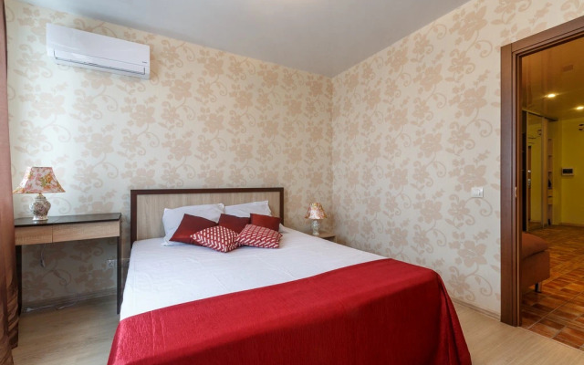 Квартира от компании Хоум Отель на ул. Луначарского 5