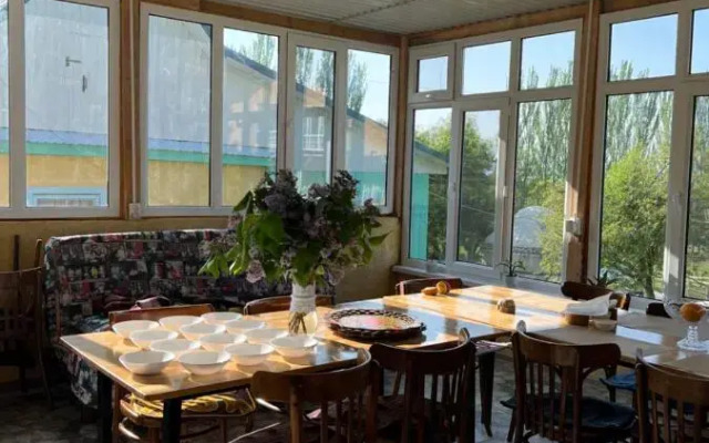 Gostevoy Dom Atai Guesthouse