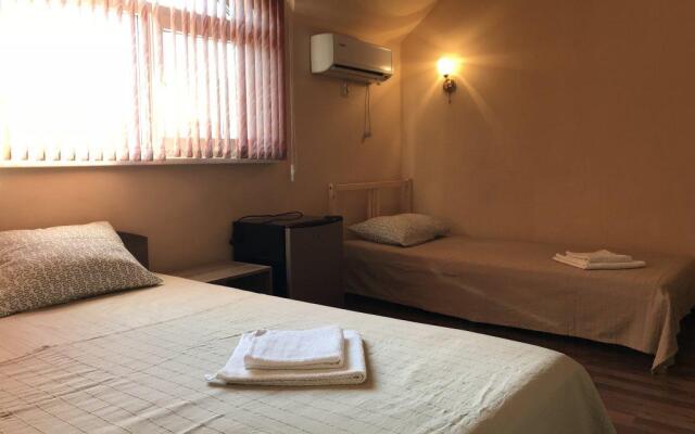 Belye Rosy Guest House