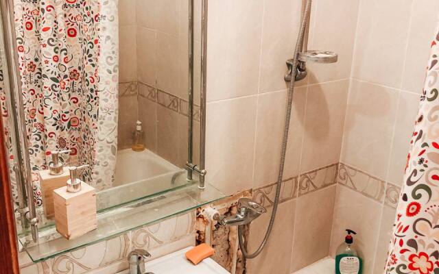 Апартаменты Четырехкомнатная Квартира на Первомайской