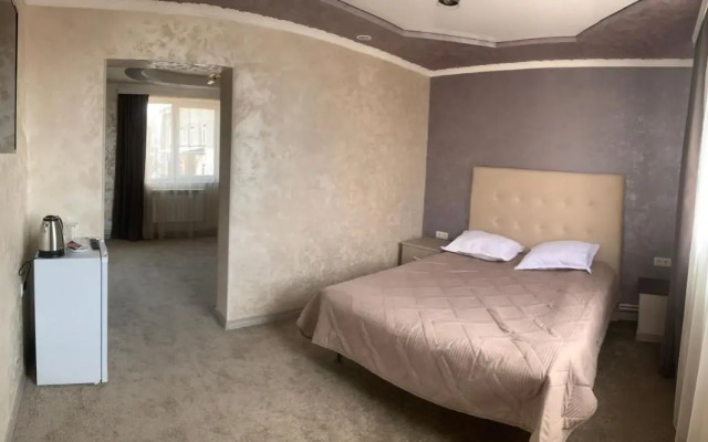 Hotel Maruna