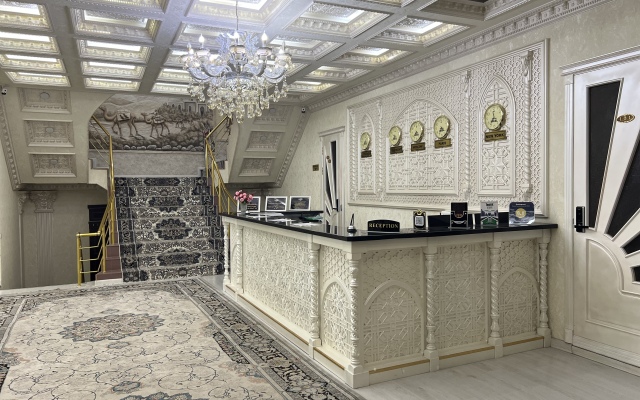 Ideal Hotel