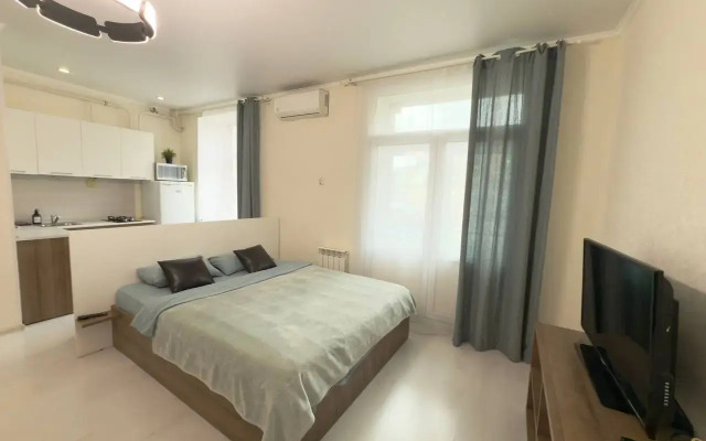 Na Baumana 8 Apartments