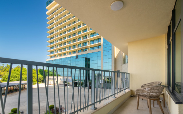 Na Ordzhonikidze 11/1  Apartaments 2