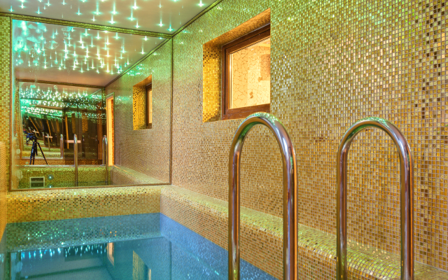 Eksklyuziv Korpusa 2,3 Hotel