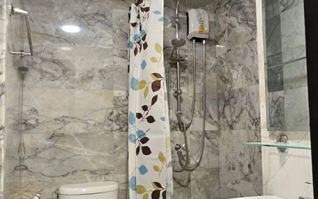 Апартаменты Светлая студия в уютном месте на Пхукете рв332