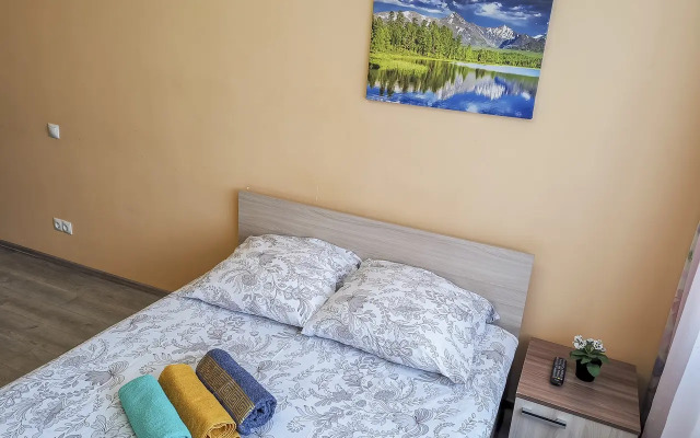 U Transportnoy Akademii Flat