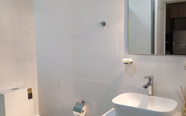 1BR Apt with pool &spa Alvina by Jazzy Apartments