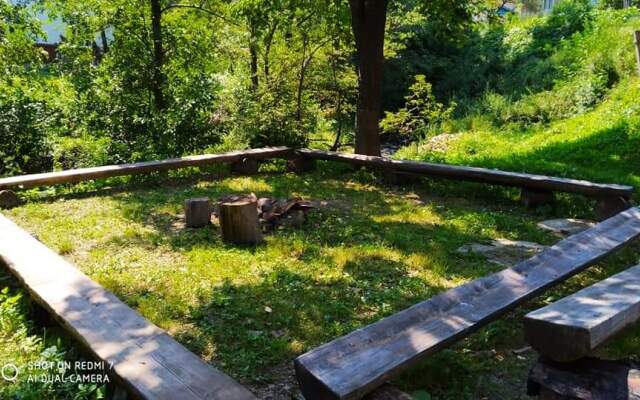 House With Mountain Views