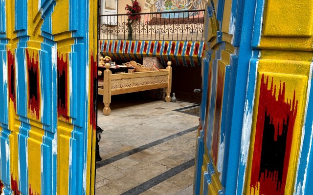 Tapchan House Guest House