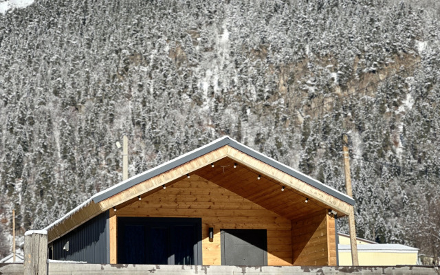 Guest house Mustang