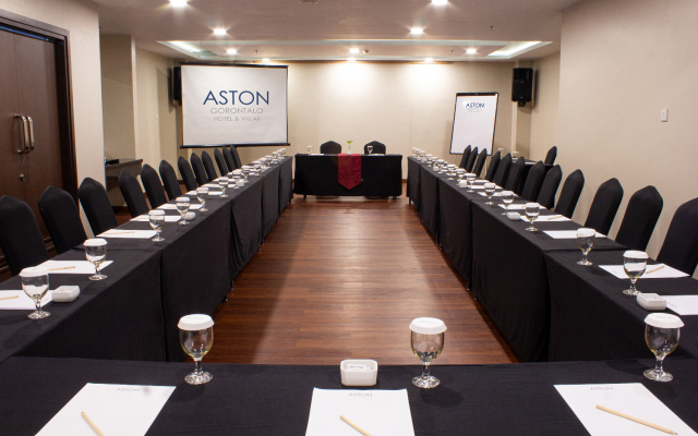 Отель Aston Gorontalo & Convention Center