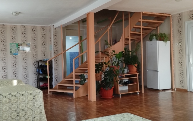 Nadezhda Living Quarters
