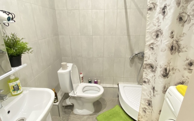 Yevrodvushka Naprotiv Akvaparka Flat