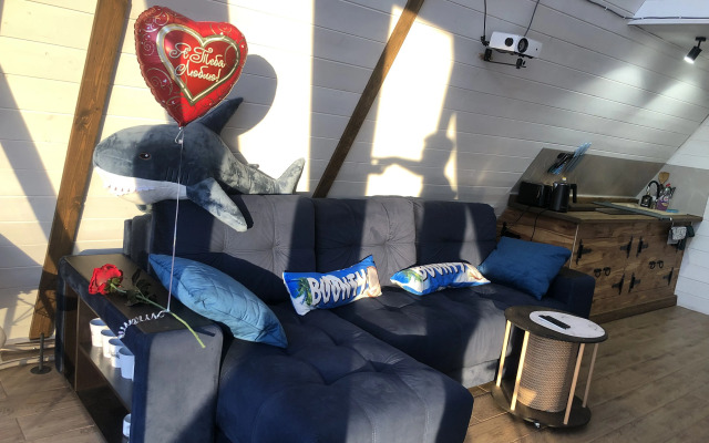 Частный дом дом у озера с чаном и баней