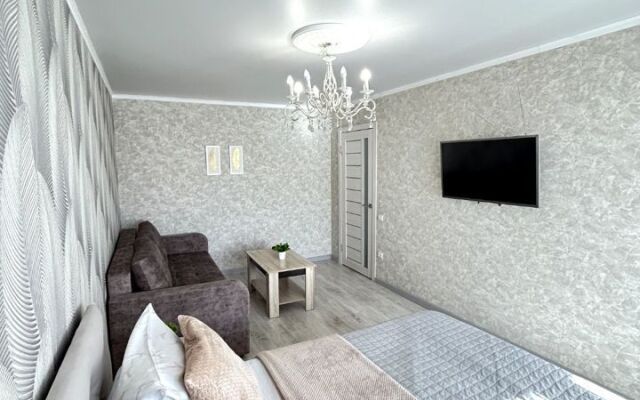 Na Ulitse Botvina 10b Flat