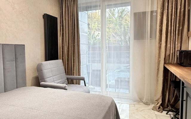 Квартира Новая стильная студия на Мамайке