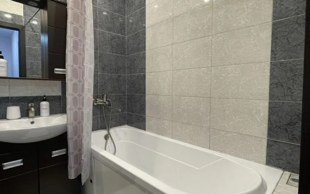 Na Verkhney Naberezhnoy 161/13 Flat