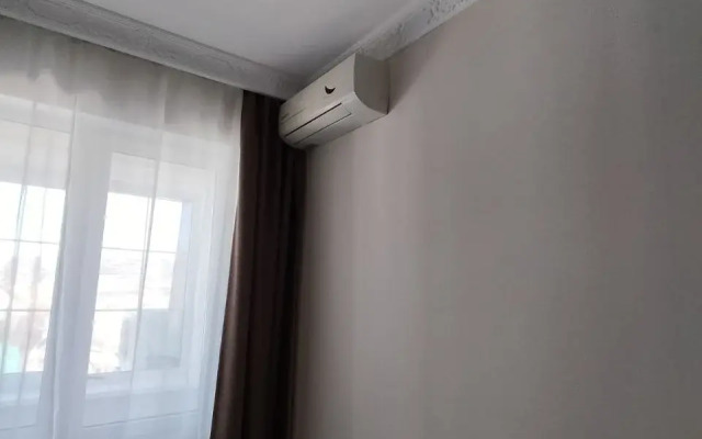 Klassika S Krasivym Vidom Iz Okna Flat