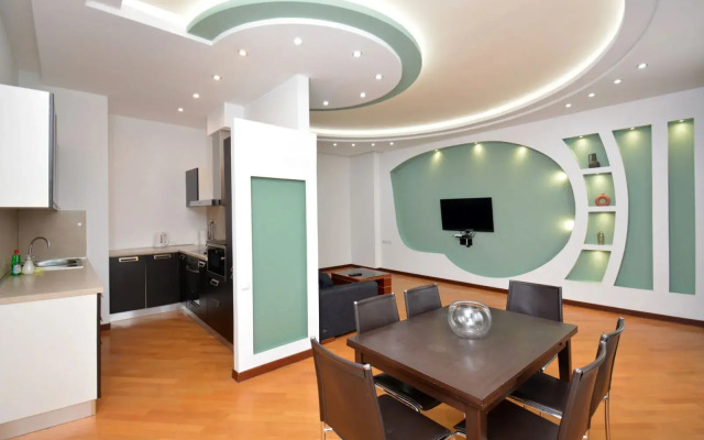 3-Komn. V Novostroyke, Ulitsa Arama, Di6413 Flat