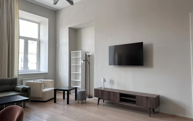 Квартира Welcome Home на Мойке 6 (4-комн.)