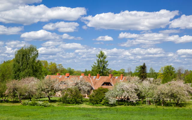 Отель Karlamuiza Country Hotel