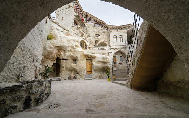 My Cave Suites