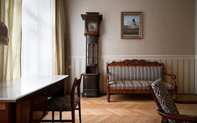 Апартаменты 1912 с Видом на Канал Грибоедова